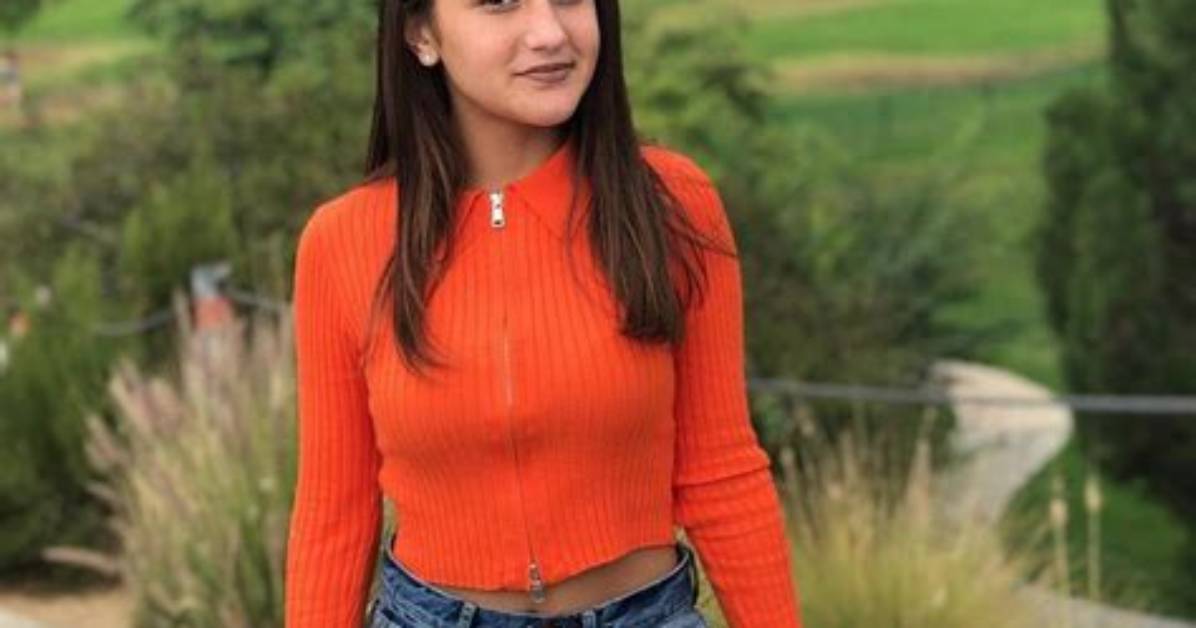 Blogpaper | Roselie Arritola | Bio, Age, Net Worth, Relationship, Career