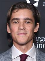 Brenton Thwaites' Total Worth - Newsnow Nigeria