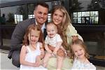Bringing up Bates Josie & Kelton Balka Are Having a Baby Girl Hollywood Life ·