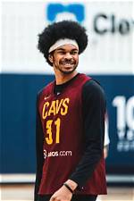 Cavaliers Center Jarrett Allen Parents Leonard Allen And