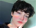 Chloe Moriondo Age, Birthday, Gender, Merch, Sexuality, Boyfriend, Songs, Height, Wiki Bio