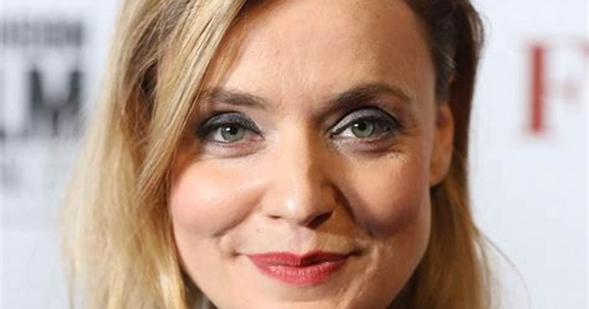 Christine Bottomley's Net Worth and Biography Detailed