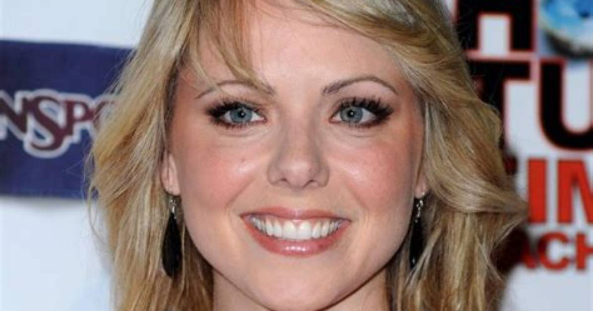 Collette Wolfe – Bio, Height, Net Worth, Siblings, Husband, Divorce