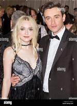 Dakota Fanning and Jamie Strachan: an Enchanting Love Story