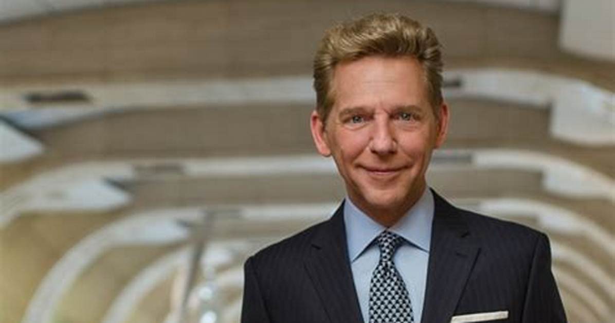 David Miscavige Net Worth – How Much Is David Worth?