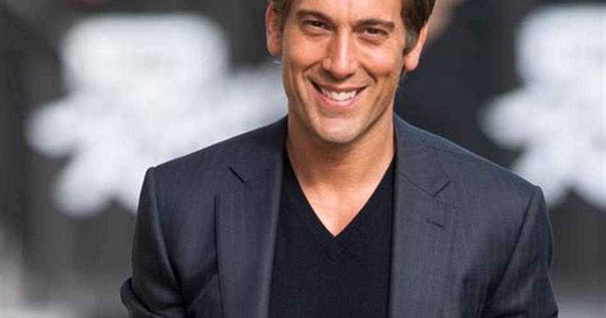 David Muir Is a Gay, Finally with Boyfriend Sean Started Living as a Life Partner
