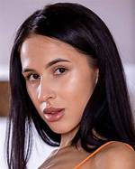 Discover the Impact of Alyssa Bounty's Age on Her Social Media Success