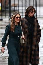 Discovering the Height of Damian Hurley: How Tall Is He?