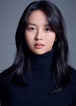 Discovering the Talents of Kim Seo Hyun: a Rising Star in the Entertainment Industry