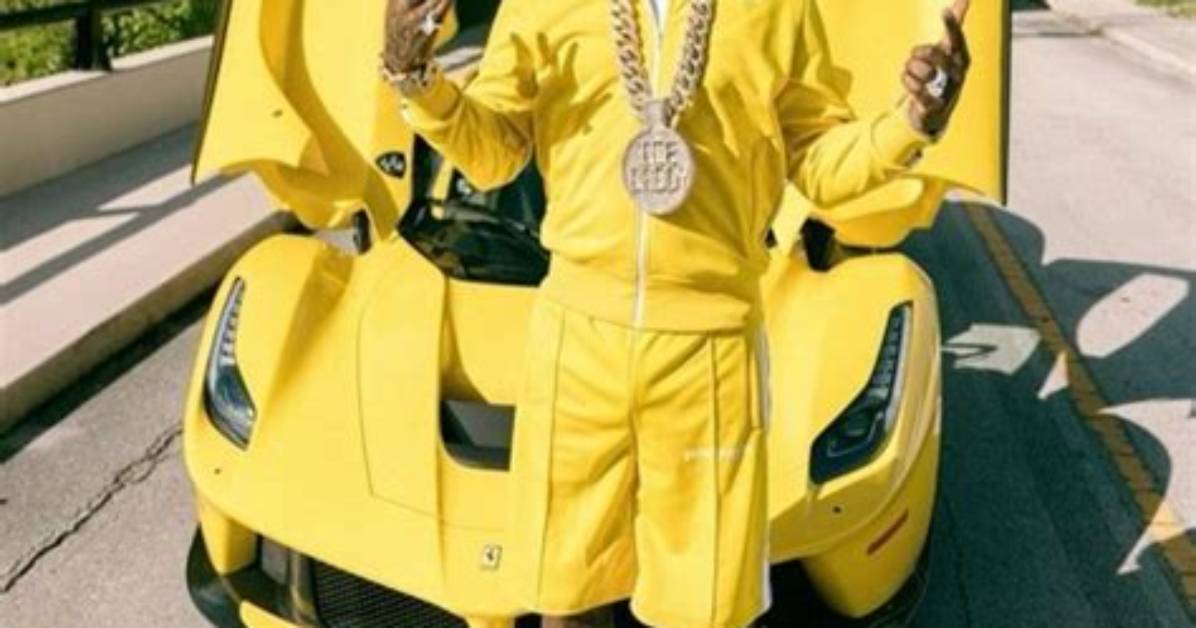 Drake & Future Show up at Gucci Mane's Welcome Home Concert ·