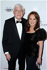 Exploring Marlo Thomas Relationships: a Journey Through Love and Friendship