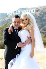 Famous Courtney Stodden Aged 16 Wedding Pics Are No More Than Sad History Thu 24 March 20