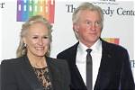 Glenn Close Wife Bio – David Evans Shaw, Net Worth, Daughter, Is She Gay?