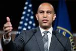 Hakeem Jeffries' Marital Status: Uncovering the Truth