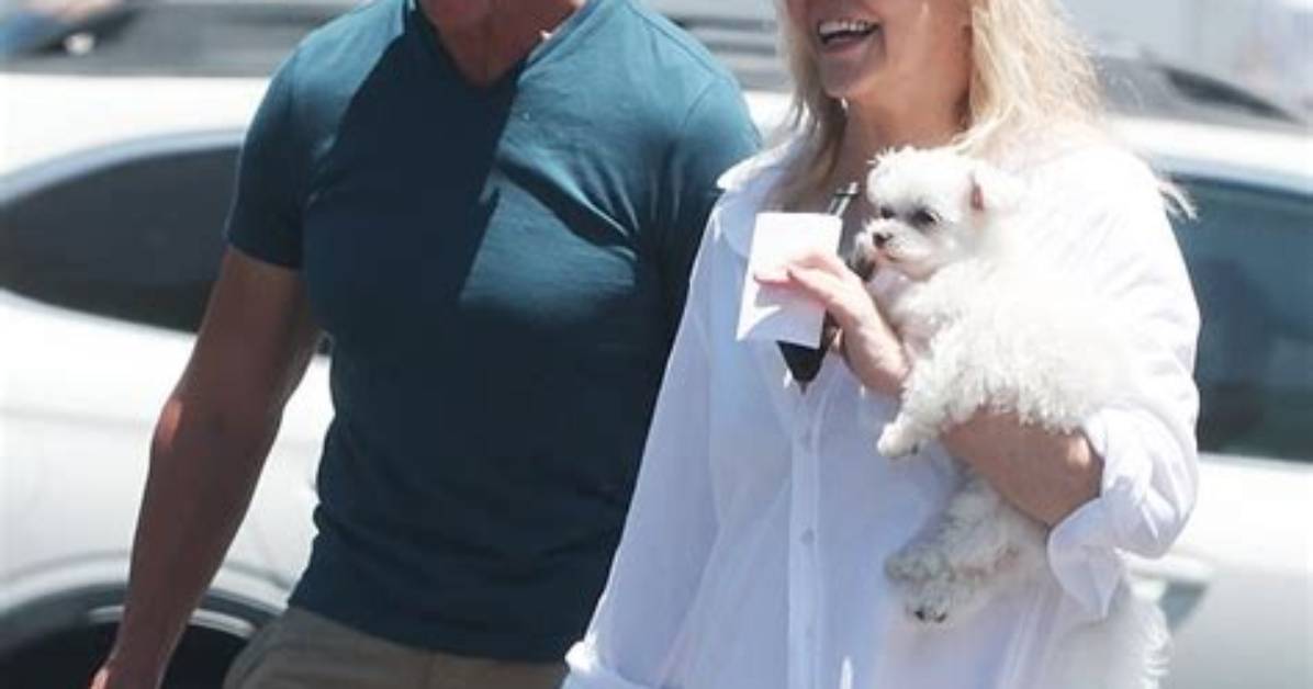Heather Locklear Looking Happy with Fianc Chris Heisser and Her Dog at Malibu Farmer's Market ·