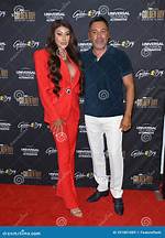 Holly Sonders and Oscar De La Hoya's Relationship!