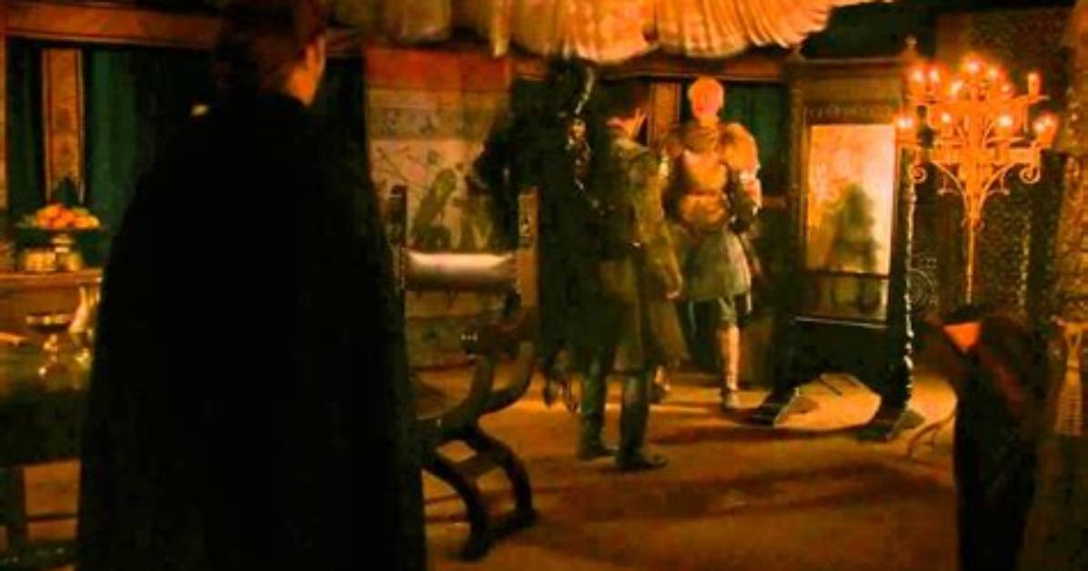 How Did Renly Baratheon Die in 'Game of Thrones'? Did Stannis Baratheon Have a Hand in Renly's Death?