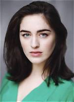 How Old Is Actress Danielle Galligan? Biography, Age, Boyfriend and Instagram