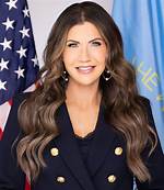 How Old Is Kristi Noem: a Comprehensive Overview