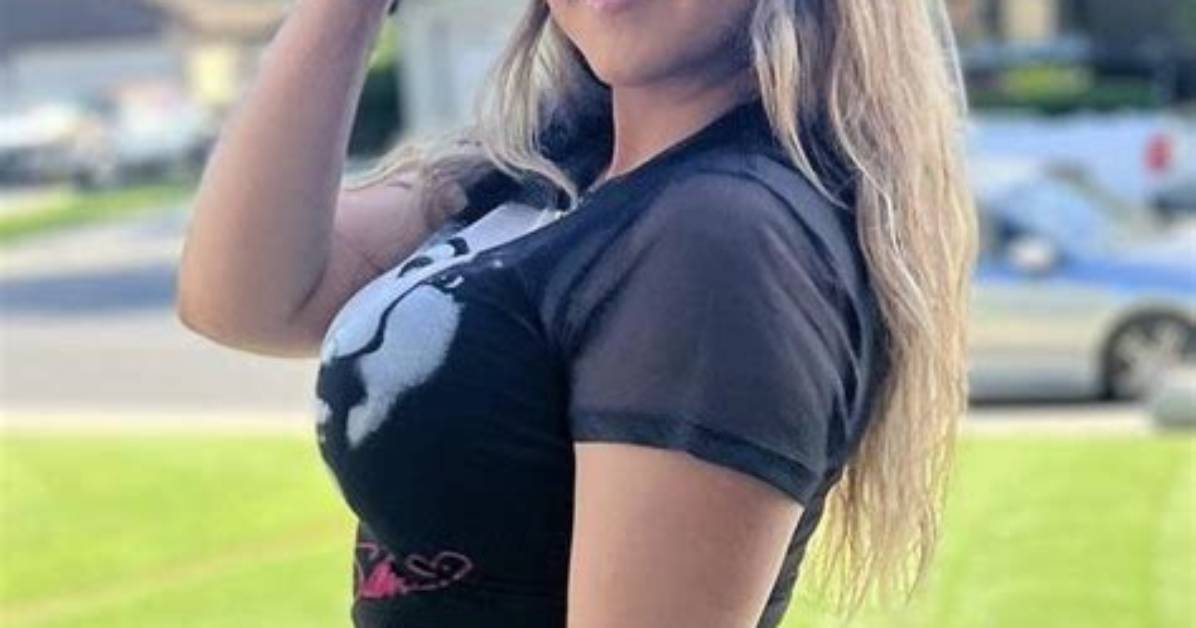 How to Embrace Your "Phat Ass Latina" Curves