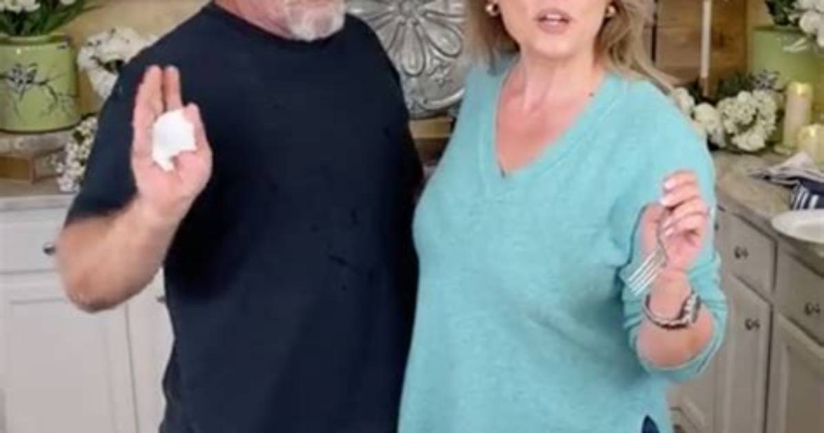 Is Lisa Robertson Married? How Much Is She Worth and What Is She Doing Now?