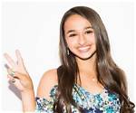 Jazz Jennings Bio, Boyfriend, Age, Ethnicity, Family, Brothers, Grandparents