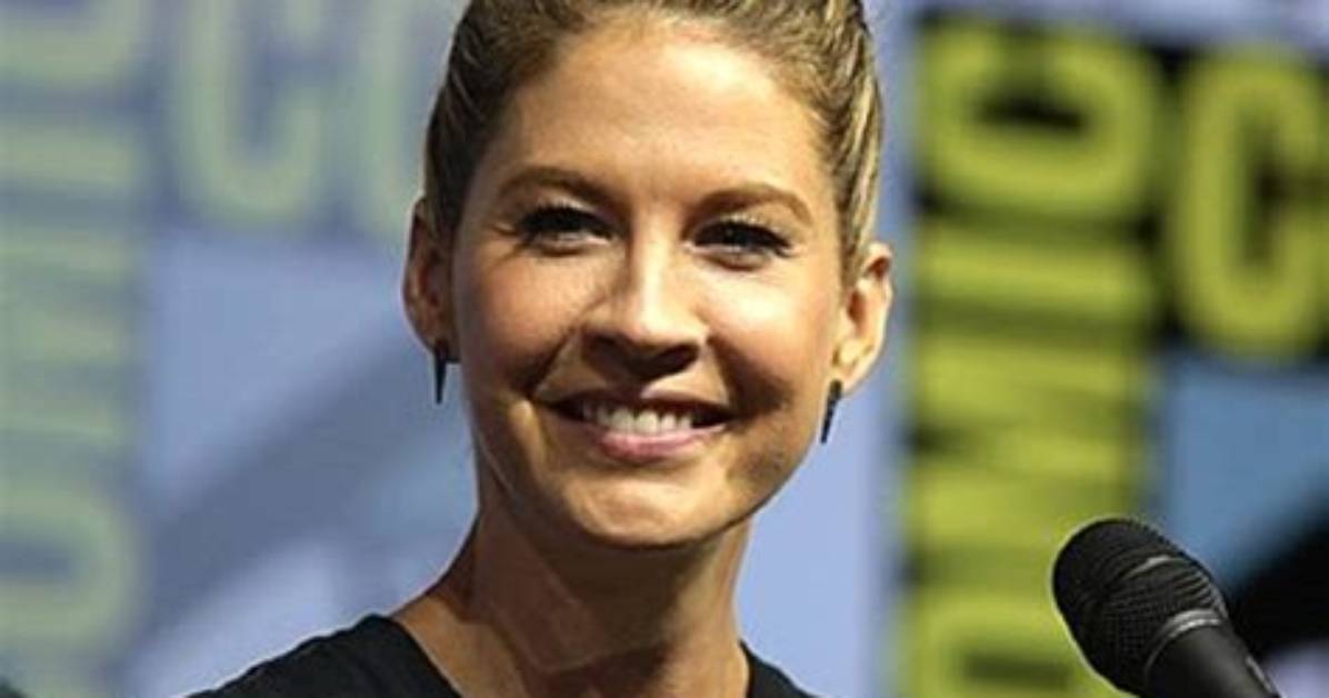 Jenna Elfman Biography, Life, Interesting Facts