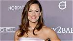 Jennifer Garner Sizzles in Swimsuit Beach Selfie We Did Not See Coming
