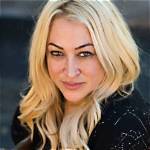Jennifer Senior Age, Biography Husband, Net Worth, Parents, Instagram