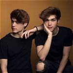 Johnston Twins Age, Height, Net Worth, Boyfriend, Instagram Wiki, Biography