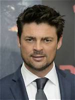 Karl Urban's Relationship Status in 2024: Who Is His Girlfriend?