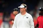 Lane Kiffin Bio, Age, Height, Wife, Nick Saban Daughter, Past Teams Coached, Tennessee, Ole Miss and ·
