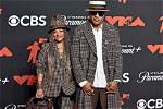 Ll Cool J's Simone Smith Stuns in Camouflage Pants: Style and Confidence