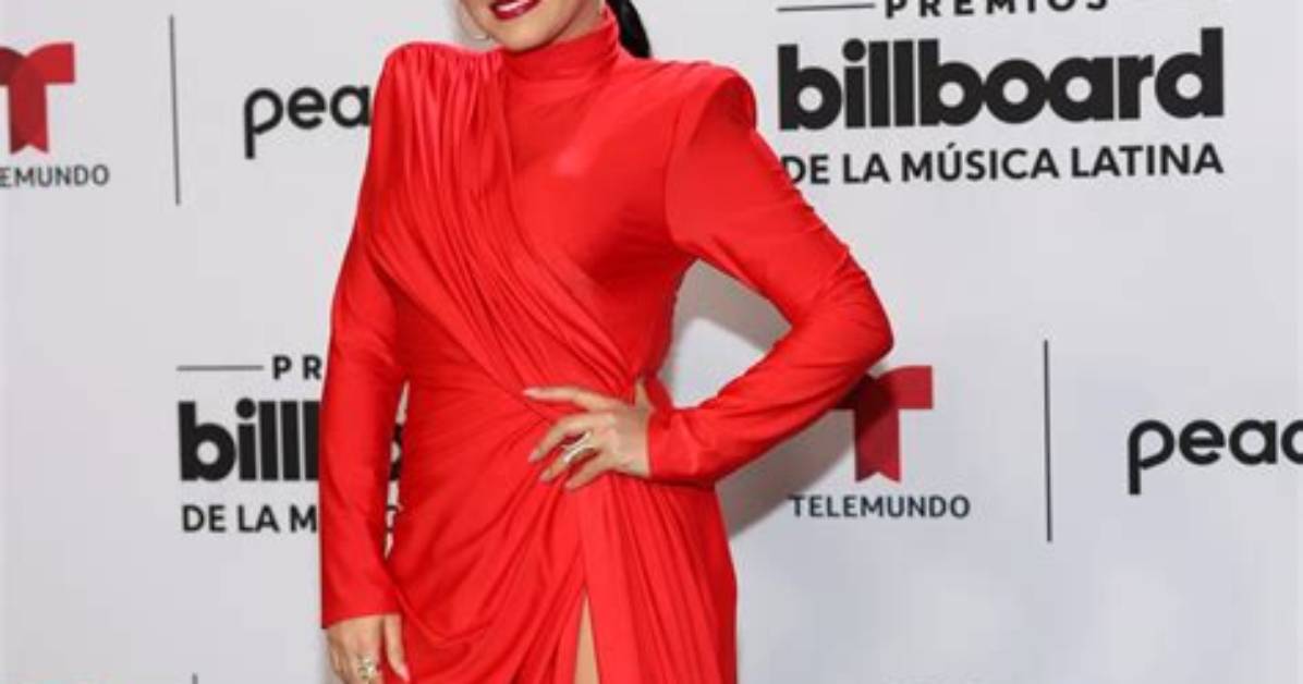 Maite Perroni Net Worth