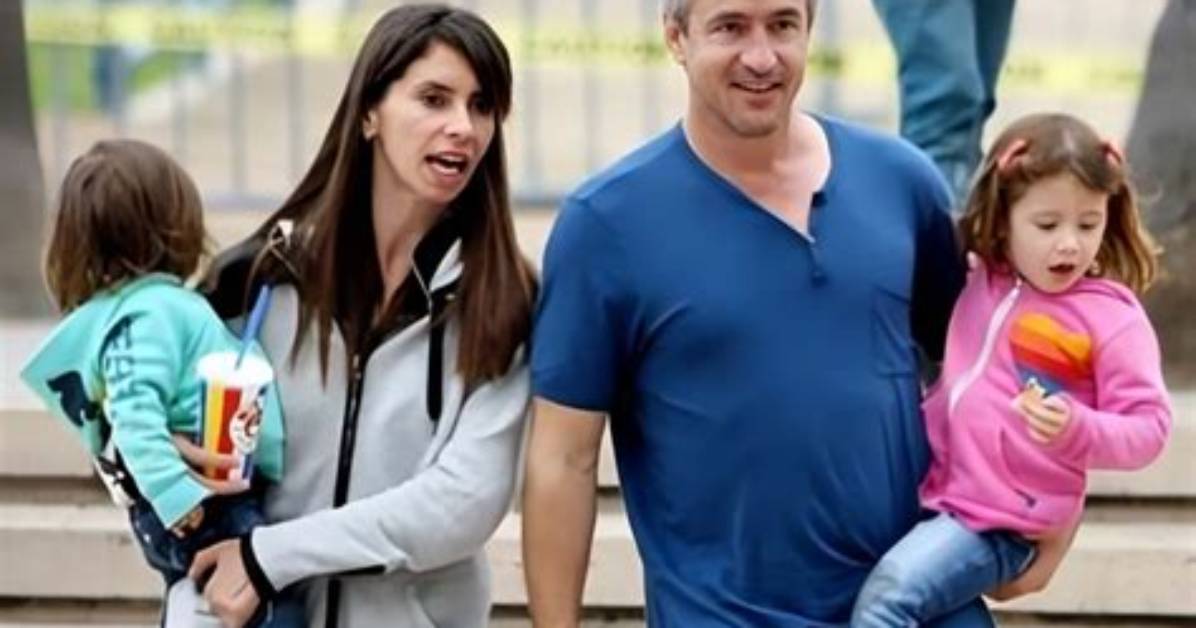 Meet Dermot Mulroney Kids Son Clyde and Sally Mulroney Wife and Family ·