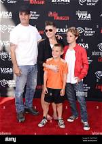 Meet Jackson Slade Pasdar and Beckett Finn Pasdar |