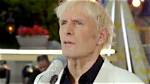 Michael Bolton Sparks Concern as He Looks Unwell and in Pain During Disney Parks Christmas Day
