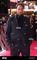 Oliver Chris | Bloginfo