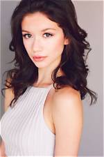 Paige Searcy Biography | Zingw