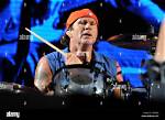 Red Hot Chili Peppers Drummer Chad Smith and Will Ferrell Drum off Surprise the Fans! the Talks Toda