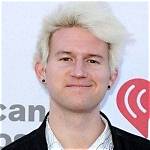 Ricky Dillon Bio, Wiki, Age, Parents, Asexual, Gay, Pig, Songs, and Net Worth