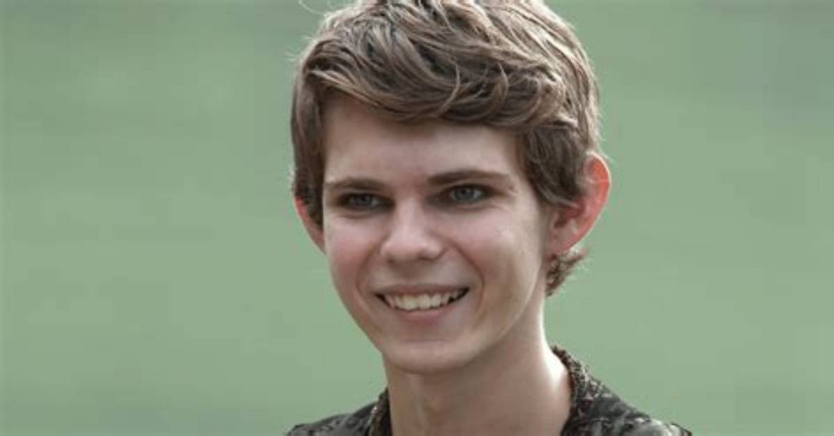Robbie Kay Bio, Wiki, Age, Height, Family, Wife, Relationship, Net Worth, Peter Pan, Movies and Tv Shows