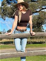 Rural Aussie Honey Brooks Has Revealed in a Candid Tiktok That Shes Shared Her Husband with 16 Pe |