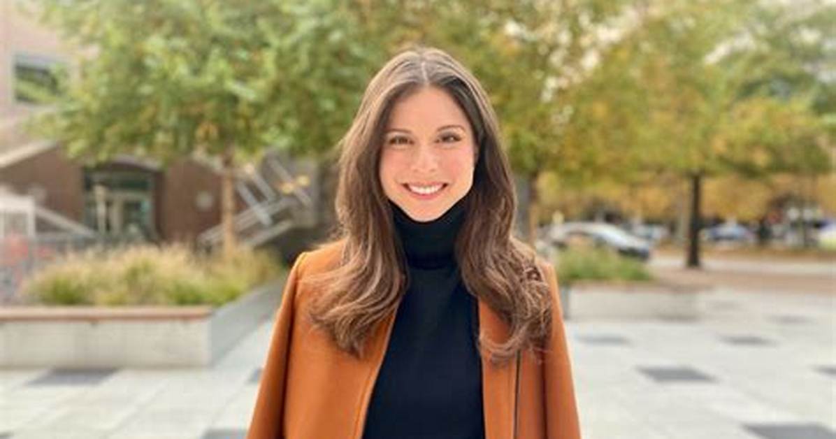 Sara Fischer Axios, Bio, Wiki, Age, Height, Husband, Salary, and Net Worth ·