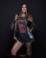 Shannon Gunz: the Rising Star in the World of Podcasting