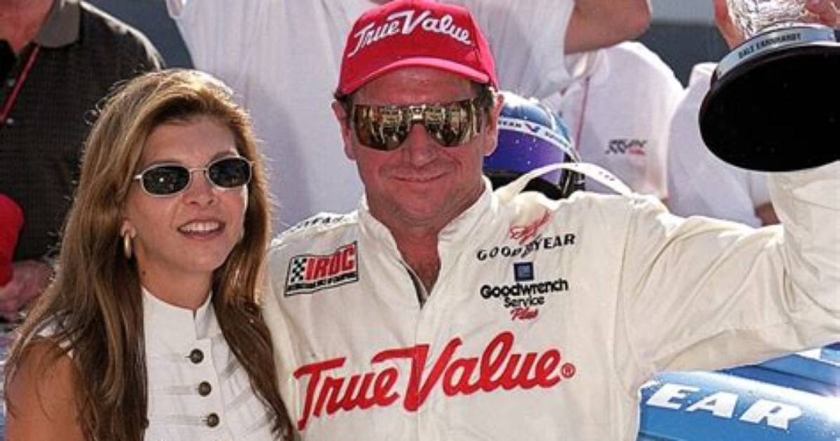 Teresa Earnhardt, Wife of Dale Earnhardt – Biography, Net Worth, Did She Remarry?
