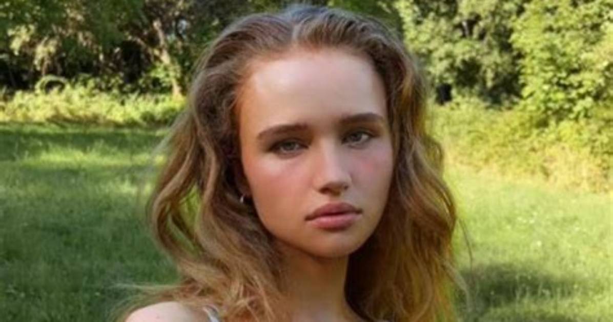 Unveiling Julia Gisella's Height: a Closer Look