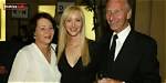 Unveiling Lisa Kudrow’s Mother: the Woman Behind the Star