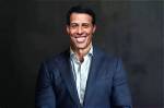Unveiling Tony Robbins' Towering Stature: Secrets of Height Revealed