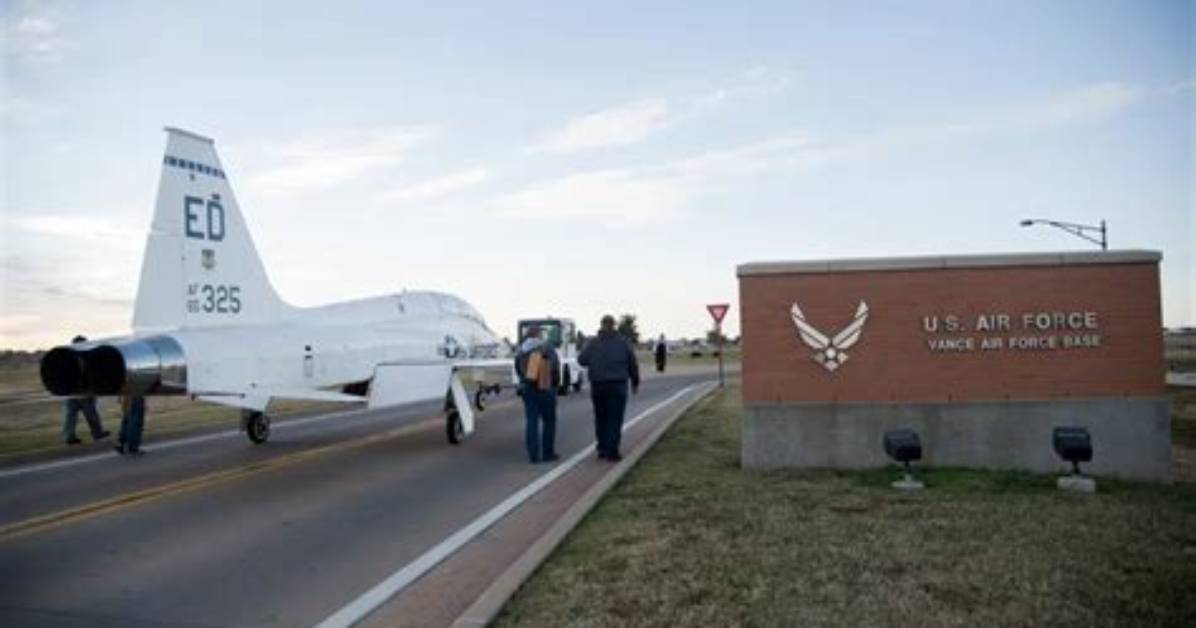 Vance Afb: Your Guide to Pilot Training & Base Information